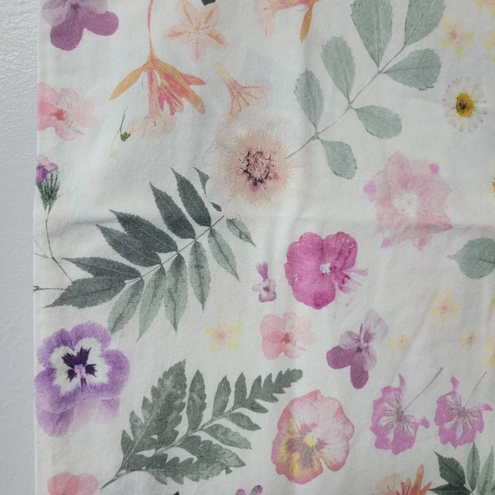 Urban Outfitters UO Floral Pressed Flowers Cotton Pillowcase Set White Purple